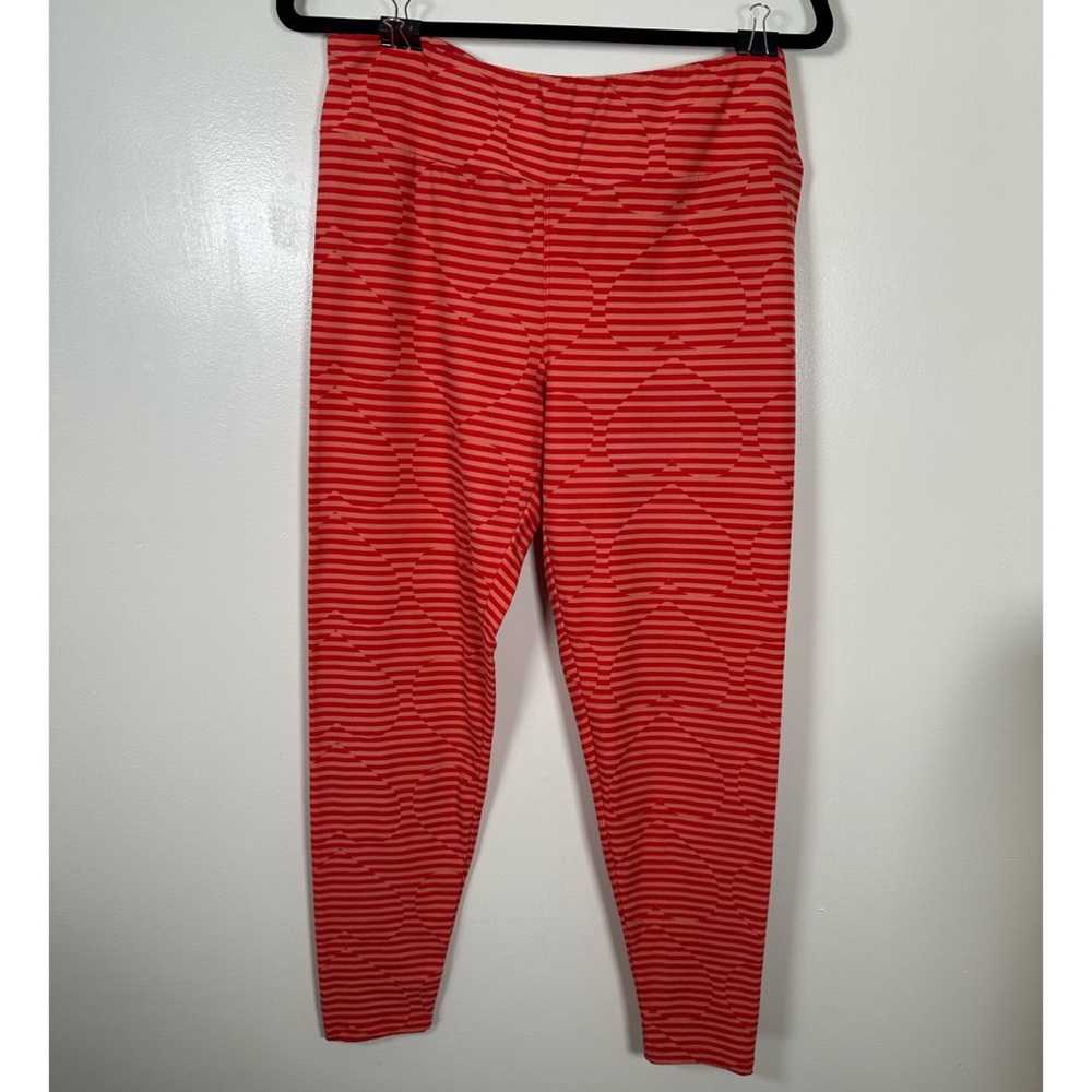 Tall & Curvy LuLaRoe Hidden Hearts Leggings